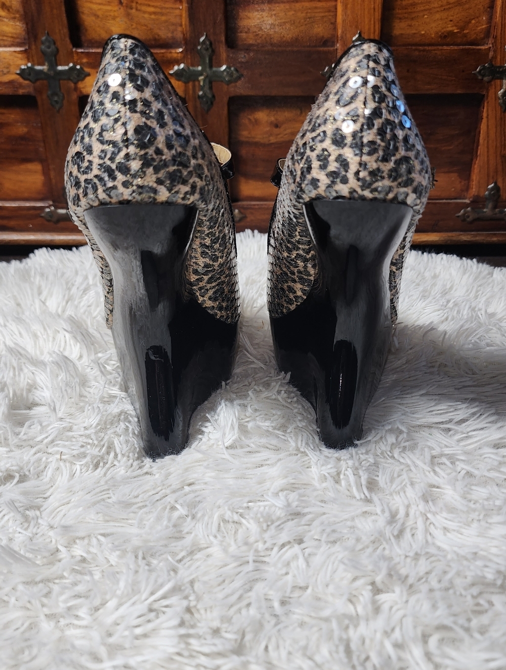 Chinese Laundry Leopard Sequin Heel-less Platform Wedge - Picture 7 of 11